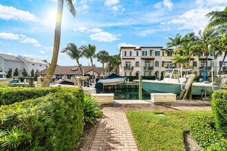 824 Virginia Gardens Dr in Boynton Beach, FL - Building Photo - Building Photo