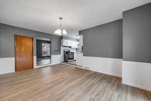 2122 Rosebud Ave in St. Louis, MO - Building Photo