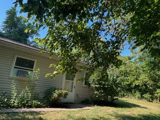 property at 2620 S Madison St