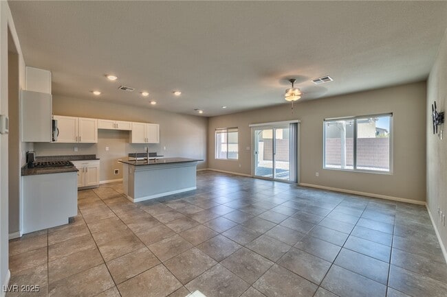 3939 Lambent Ave in North Las Vegas, NV - Building Photo - Building Photo