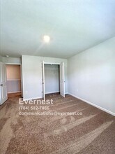 211 Aniston Ln in Shelby, NC - Building Photo - Building Photo