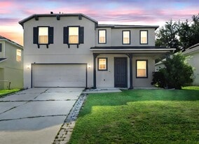 1225 Greenley Ave in Groveland, FL - Building Photo