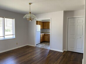 527 N Walnut St in Brazil, IN - Building Photo - Building Photo