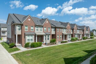 Mid-Town Park, LLC in Shelby Township, MI - Building Photo