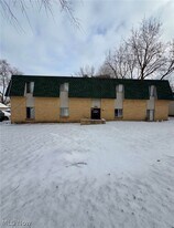 27 Wayne St SE in Niles, OH - Building Photo