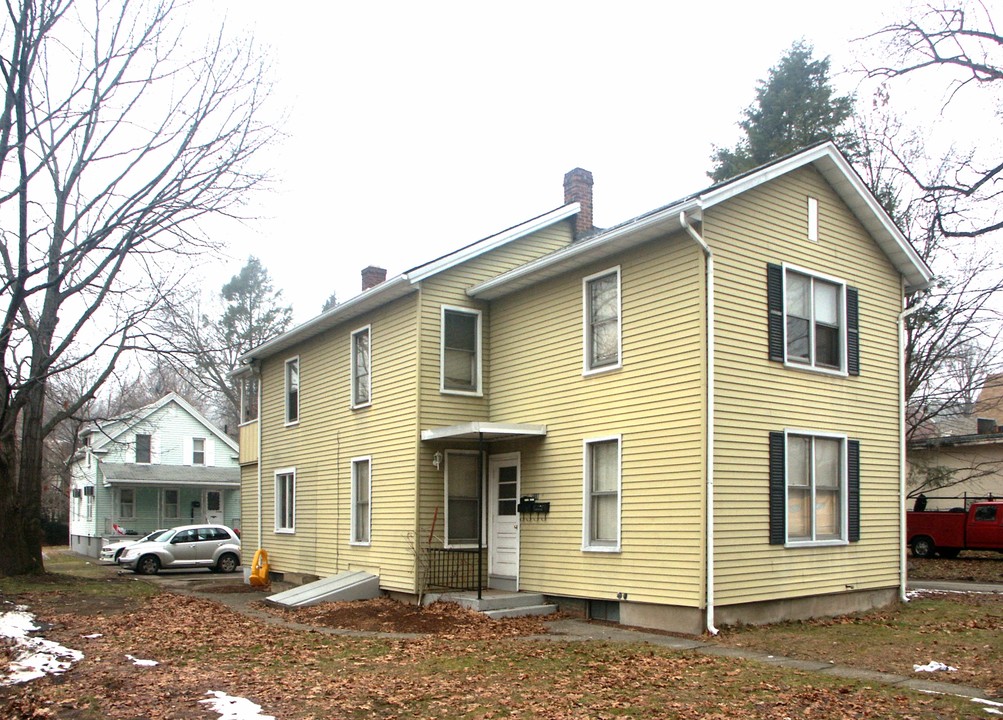 218 Water St in Naugatuck, CT - Building Photo