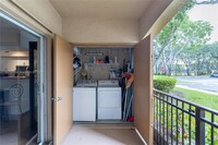 100 SW 117th Ter, Unit 2107 in Pembroke Pines, FL - Foto de edificio - Building Photo