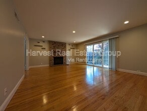 25930 Madeline Ln in Hayward, CA - Building Photo - Building Photo