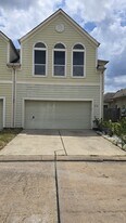 2918 Hebert Trail Dr in Houston, TX - Building Photo