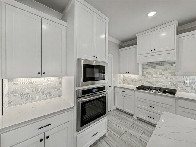 6807 SW Basswood Ave