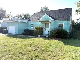 1808 Vine St in West Des Moines, IA - Building Photo