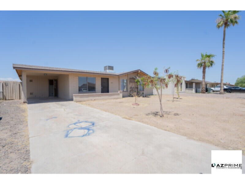 9018 W Turney Ave in Phoenix, AZ - Building Photo