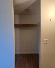 284 Veazie St, Unit 2 in Providence, RI - Foto de edificio - Building Photo