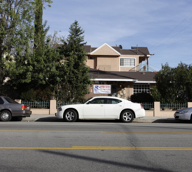 4418 Colfax Ave in North Hollywood, CA - Building Photo - Building Photo