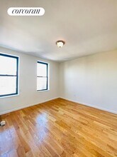 180 Borinquen Pl in Brooklyn, NY - Building Photo - Building Photo