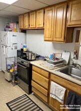 1061 Beacon St, Unit B in Brookline, MA - Foto de edificio - Building Photo