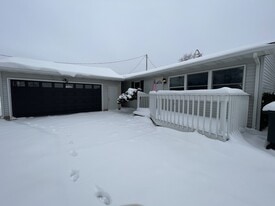 51713 Co Rd 19 in Bristol, IN - Building Photo