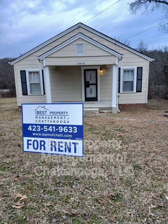 3201 Granada St in Chattanooga, TN - Building Photo