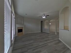 42 Wimberly Way in Conroe, TX - Building Photo - Building Photo