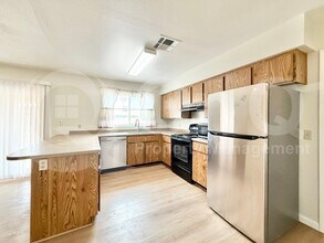 517 W Highland St in Chandler, AZ - Building Photo - Building Photo