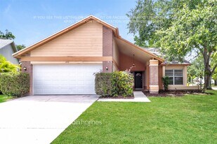 3700 Montclair Dr in Palm Harbor, FL - Building Photo