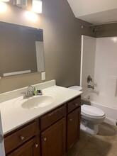 1037 16th Ave N in Nashville, TN - Building Photo - Building Photo