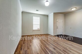 10028 Amosite Dr in Fort Worth, TX - Building Photo - Building Photo