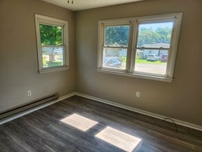 353 Eva Dr in Circleville, OH - Building Photo - Building Photo