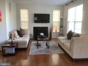 22643 Tivoli Ln in Ashburn, VA - Building Photo - Building Photo