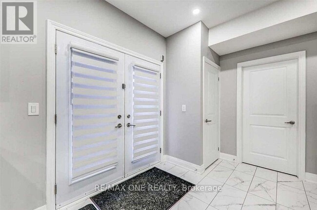 20 Prosperity Wy in East Gwillimbury, ON - Building Photo - Building Photo