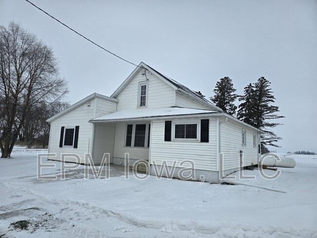 property at 304 N Nesbit Rd