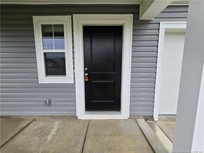 216 Melbourne Dr in Raeford, NC - Building Photo - Building Photo