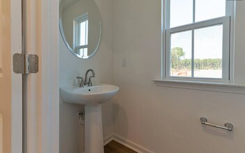 520 Trotters Ln in Moncks Corner, SC - Building Photo - Building Photo