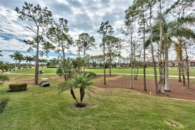 property at 7360 Glenmoor Ln