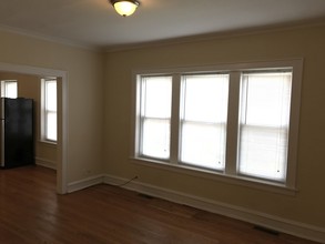 4029 N Monticello Ave, Unit 1W in Chicago, IL - Foto de edificio - Building Photo