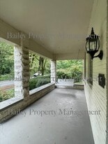 2541 Cherokee Pkwy in Louisville, KY - Building Photo
