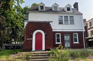 1270 Overton Park Ave in Memphis, TN - Building Photo