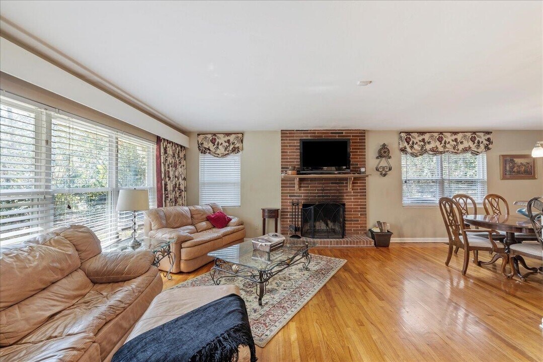 520 Famcee Ave in Tallahassee, FL - Building Photo