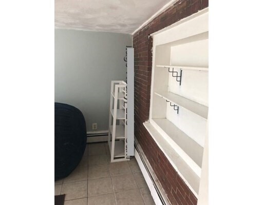 84 Thorndike St-Unit -B in Cambridge, MA - Building Photo - Building Photo