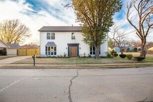 3261 Princess St in Bedford, TX - Building Photo