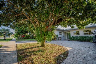 1251 SW 11th Terrace in Boca Raton, FL - Building Photo - Building Photo