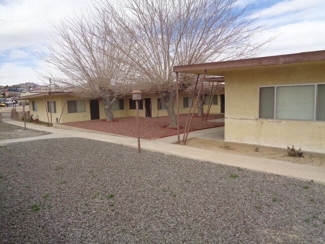 15811 Apple Valley Rd