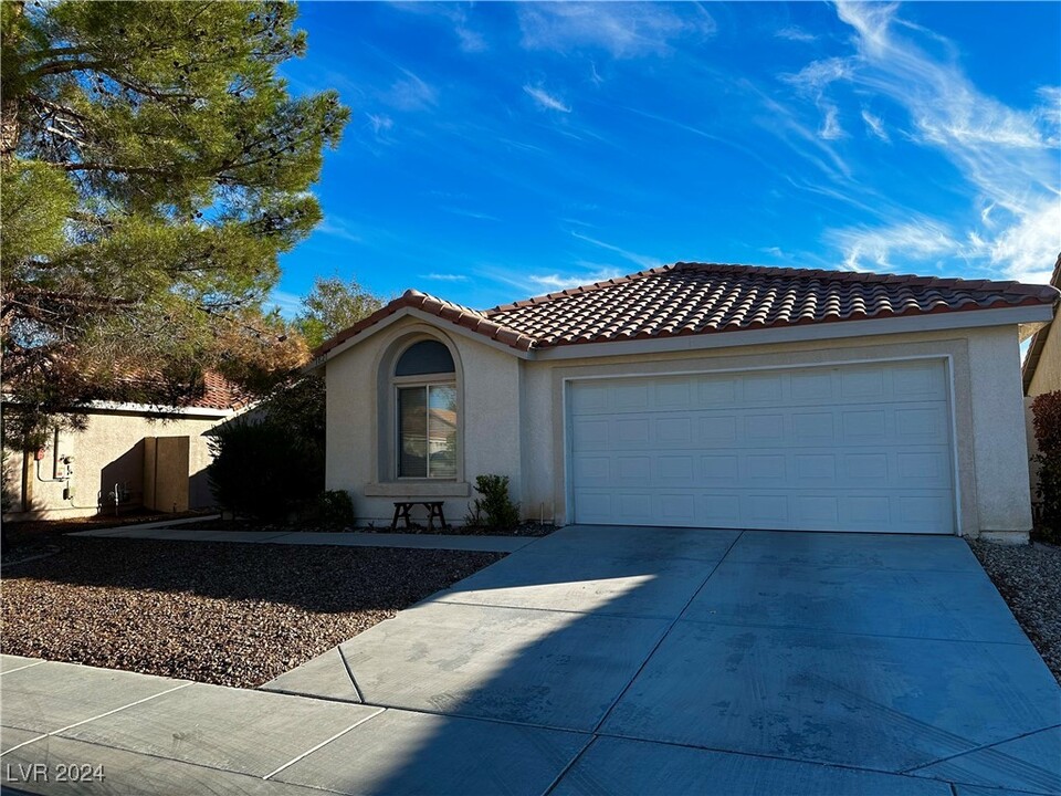 1821 Ginger Blossom Ave in North Las Vegas, NV - Building Photo