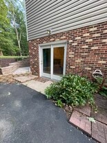 706 Stonewall Ln, Unit Bright Clean Walkout Apt in Fredericksburg, VA - Building Photo