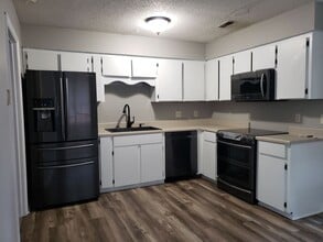 664 Demere Street in Hinesville, GA - Building Photo - Building Photo