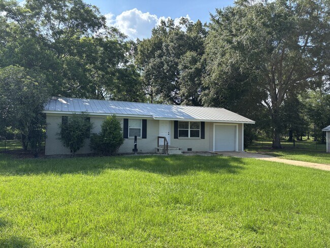 4122 Mt Pleasant Rd in Quincy, FL - Foto de edificio - Building Photo