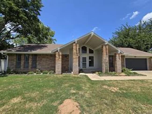 1017 W H St in Jenks, OK - Building Photo - Building Photo