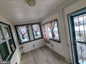 30 CRESCENT in Trenton, NJ - Building Photo - Building Photo