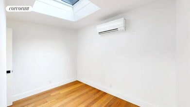 659 10th Ave in New York, NY - Building Photo - Building Photo