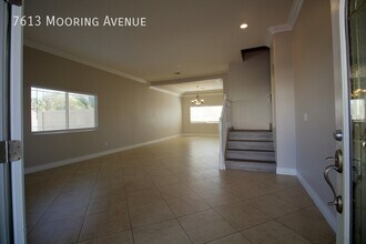 7613 Mooring Ave in Las Vegas, NV - Building Photo - Building Photo